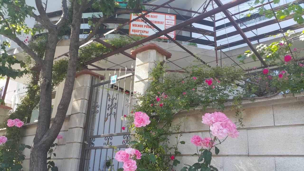 Fema Guest House بالشيك المظهر الخارجي الصورة